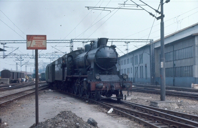 {short description of image}